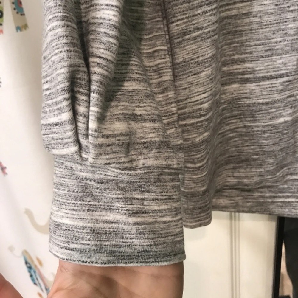 Athleta Marl Gray Bandha Yoga Sweatshirt Tencel/Lyocell Modal pullover cozy S - Picture 6 of 10